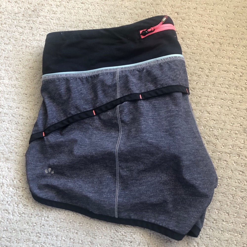 Lululemon Speed Up Short 2.5”!